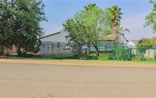 4 Bedroom House in Fochville
