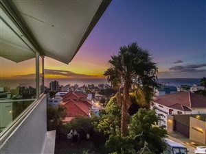 4 Bed House in Sea Point