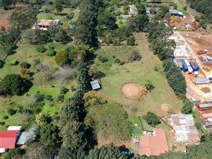 4.2 ha Land available in Waterfall