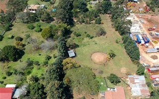 4.2 ha Land available in Waterfall