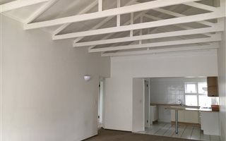2 Bedroom Apartment in Elton Hill