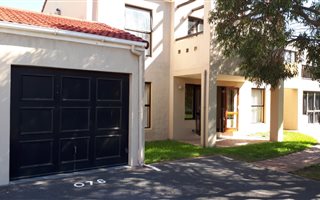 3 Bedroom Apartment in Greenways Golf Estate