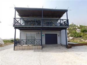 3 Bed House in Rooi Els