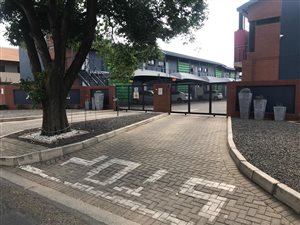 2 Bed Apartment in Universitas