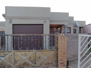 3 Bedroom House in Evaton North