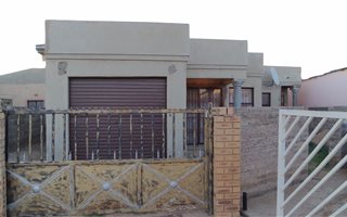 3 Bedroom House in Evaton North