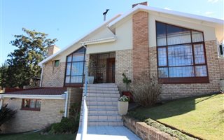 4 Bedroom House in Glen Barrie