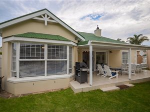 3 Bed House in River Club