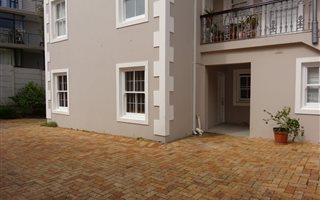 2 Bedroom Apartment in Hout Bay and surrounds