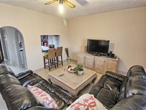 2 Bed Apartment in Leondale