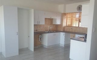 2 Bedroom Apartment in Northcliff