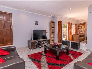 3 Bed House in Highveld