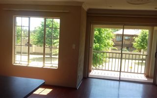 3 Bedroom Flat in Glen Marais