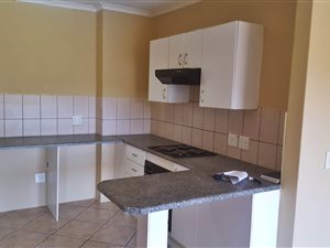 2 Bed Apartment in Ravensklip