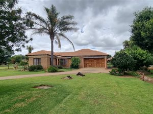 5 Bed House in Fairleads