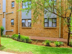 2 Bed Duplex in Rooihuiskraal