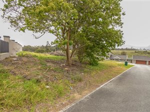 866 m² Land available in Kraaibosch