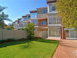 3 Bed Duplex in Fairmount