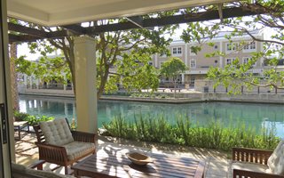 1 Bedroom Apartment in Waterfront