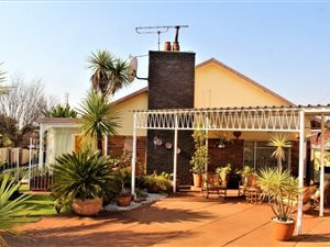 4 Bed House in Dawnview