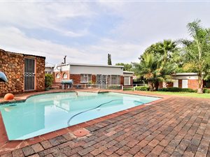4 Bed House in Schoemansville