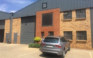 412 m² Industrial space in Bartlett