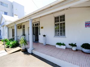 280 m² Office Space in Southernwood