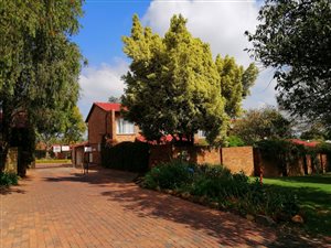 3 Bed Apartment in River Club