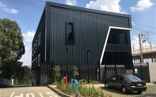 839 m² Commercial space in Parkmore