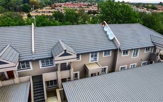 4 Bedroom Simplex in Rembrandt Park
