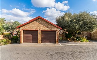 3 Bedroom Flat in Wilgeheuwel