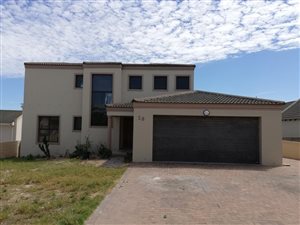 5 Bed House in Country Club