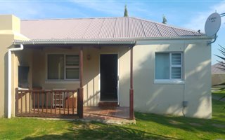 2 Bedroom Townhouse in Durbanville Central
