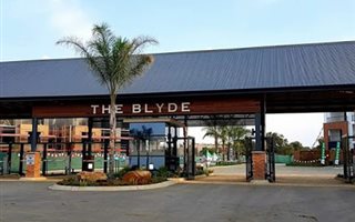 1 Bedroom Apartment in Silver Lakes Golf Estate
