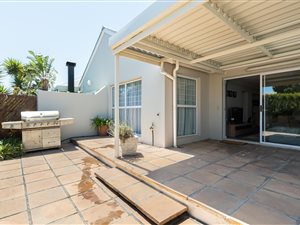 2 Bed Townhouse in Woodbridge Island