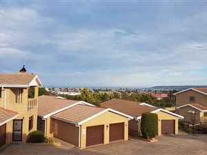 3 Bedroom Townhouse in Menkenkop