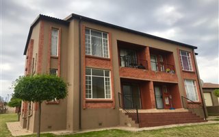 2 Bedroom Townhouse in Laser Park