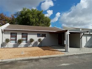 2 Bed House in Bracken Heights
