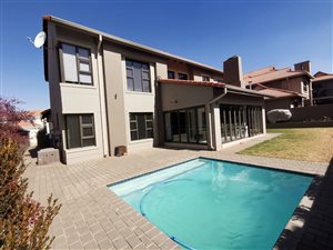 4 Bed House in Emfuleni Golf Estate