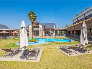 3 Bed Apartment in Olivedale