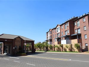 2 Bed Apartment in Montana Park