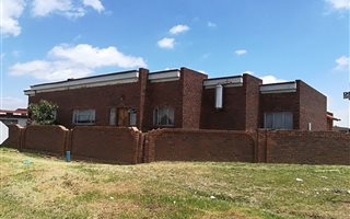 3 Bedroom House in Geluksdal