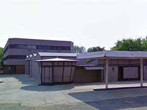 1800 m² Office Space in Queenswood