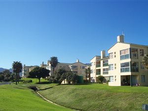 2 Bed Apartment in Greenways Golf Estate
