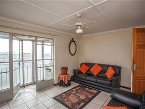3 Bed Flat in Algoa Park