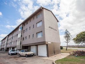 3 Bed Flat in Algoa Park