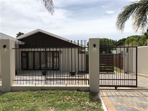 3 Bed House in Charlo