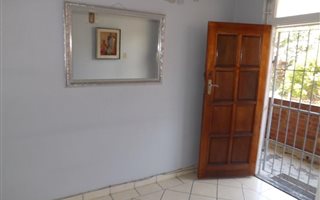 1.5 Bedroom Apartment in Westridge