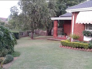 4 Bed House in Observation Hill