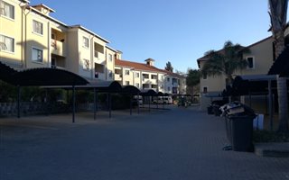 2 Bedroom Apartment in Halfway House